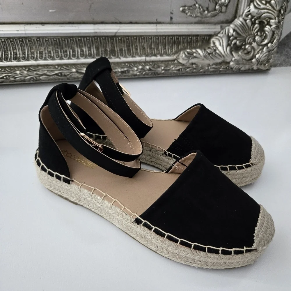 SHOEDAZZLE Calina Espadrille Flat. Black. Size 7.5. New.MaterialFaux-SuedeOu